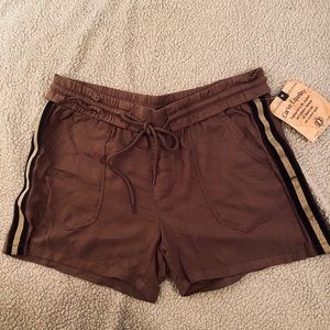 Women’s Shorts size 4